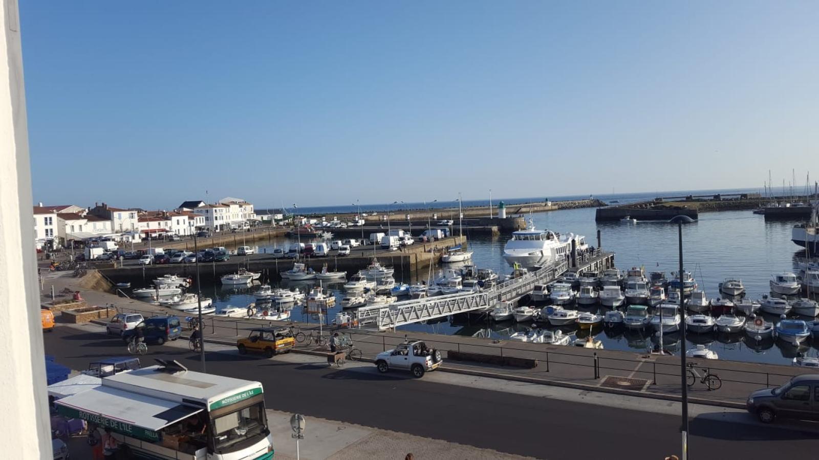 Appartement avec vue sur le port – location à port-joinville, Île d’yeu